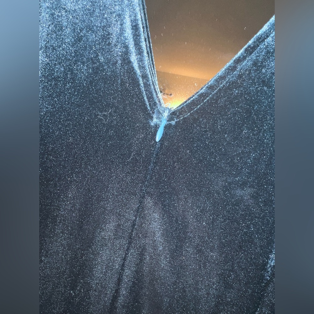 NWT Blue Velvet V-neck, Zip Back Mini Dress - Picture 5 of 6